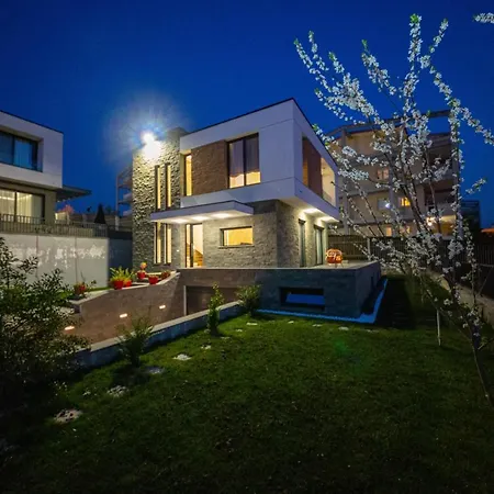 Villa Antonia Tirana